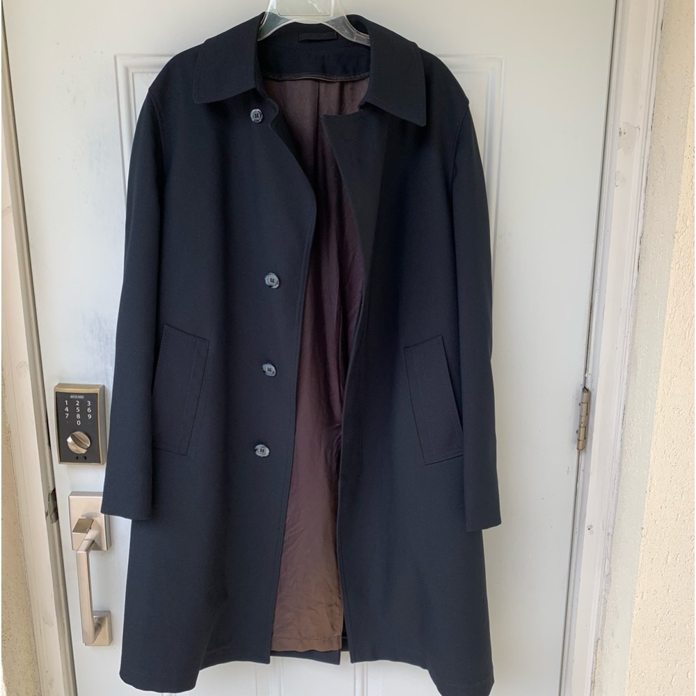 JCPENNEY.‎ Navy Rain Repellent Coat. Fully lined.Size 42R. Zip line aroun…